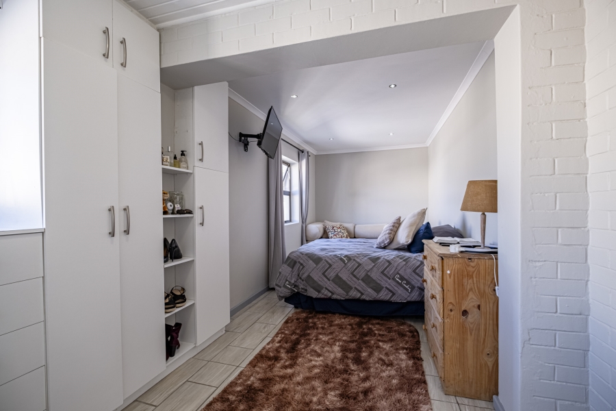 4 Bedroom Property for Sale in Summerstrand Eastern Cape